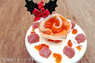 サーモンローズのショートケーキ丼