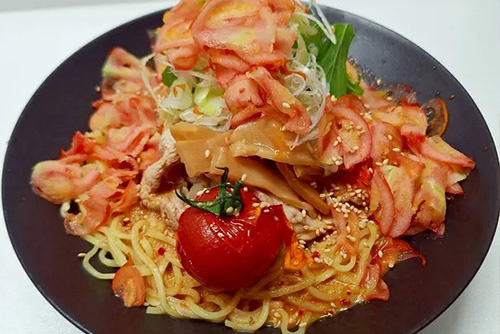 沼尻さんのレオントマトを使ったフルーツトマトのかき氷冷しゃぶタンタン麺