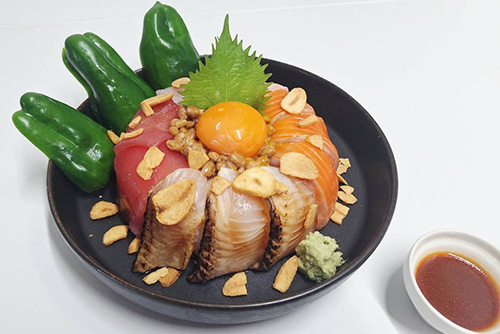 沼尻さんのレオントマトを使ったフルーツトマトのかき氷冷しゃぶタンタン麺